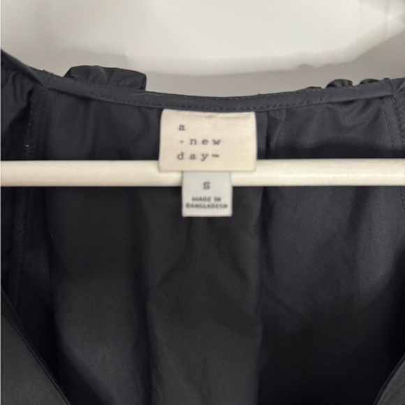 A New Day Black Tiered Mini Dress Size Small – Minimalist V-Neck Babydoll Style - Picture 4 of 5